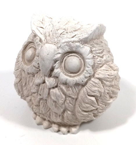 Round owl figure plaster - round,