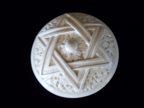 Vintage style plaster trinket - plaster,